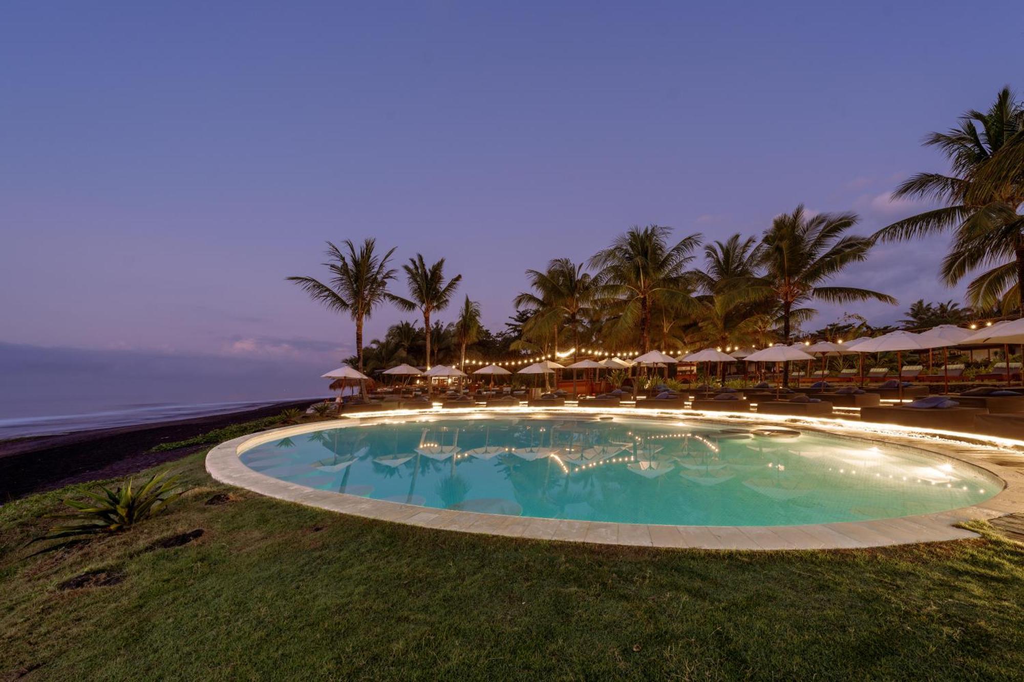 Hotel Komune And Beach Club Bali Keramas Eksteriør billede